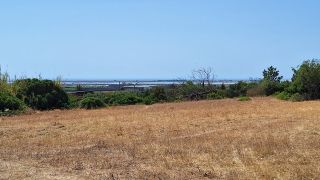 Olhao : Bonito terreno com vista do mar de  13.120 m2 (1.31 HA) com ruina 